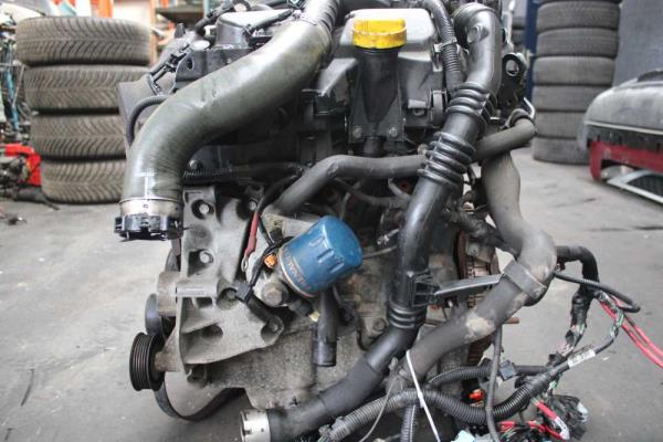 MOTEUR 1.5 DIESEL RENAULT - Vue 3
